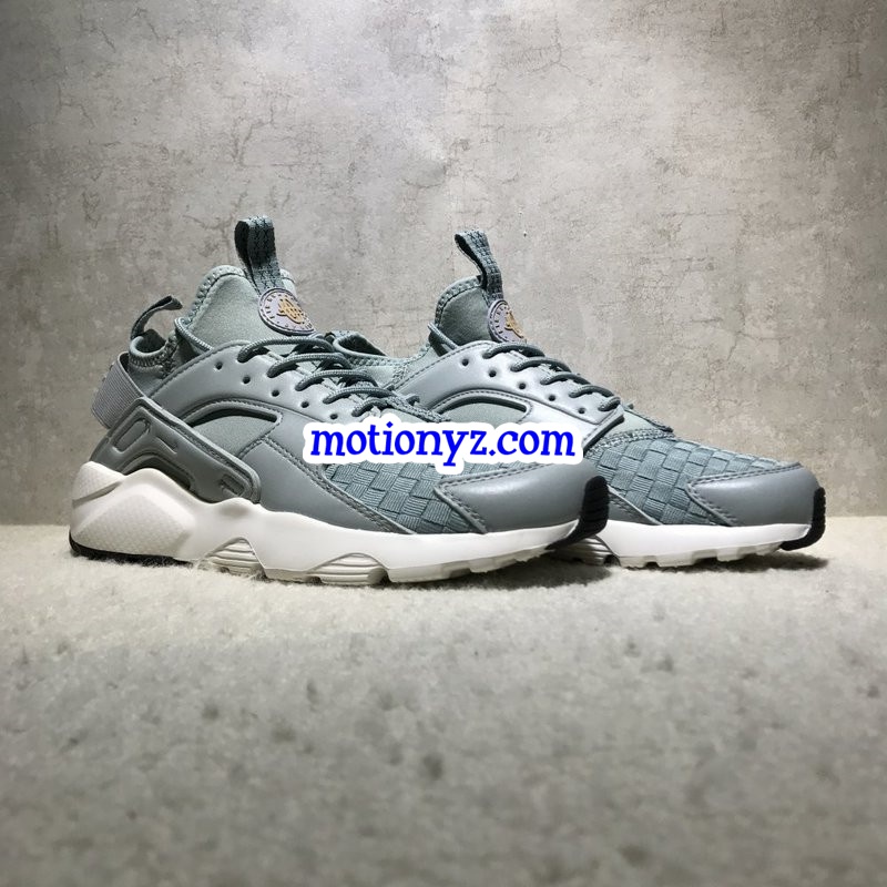 Nike Air Huarache Light Blue